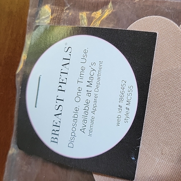 😊 BREAST PETALS - Picture 2 of 4